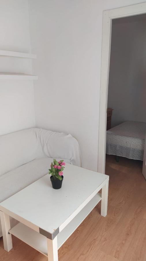 Apartamento En C. Maria Luisa 2 Dormitorios Мадрид Экстерьер фото